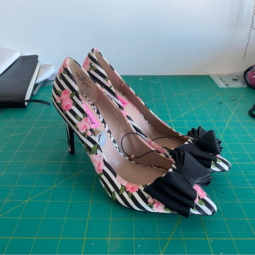 Betsey Johnson Floral Striped Heels with Black Bow